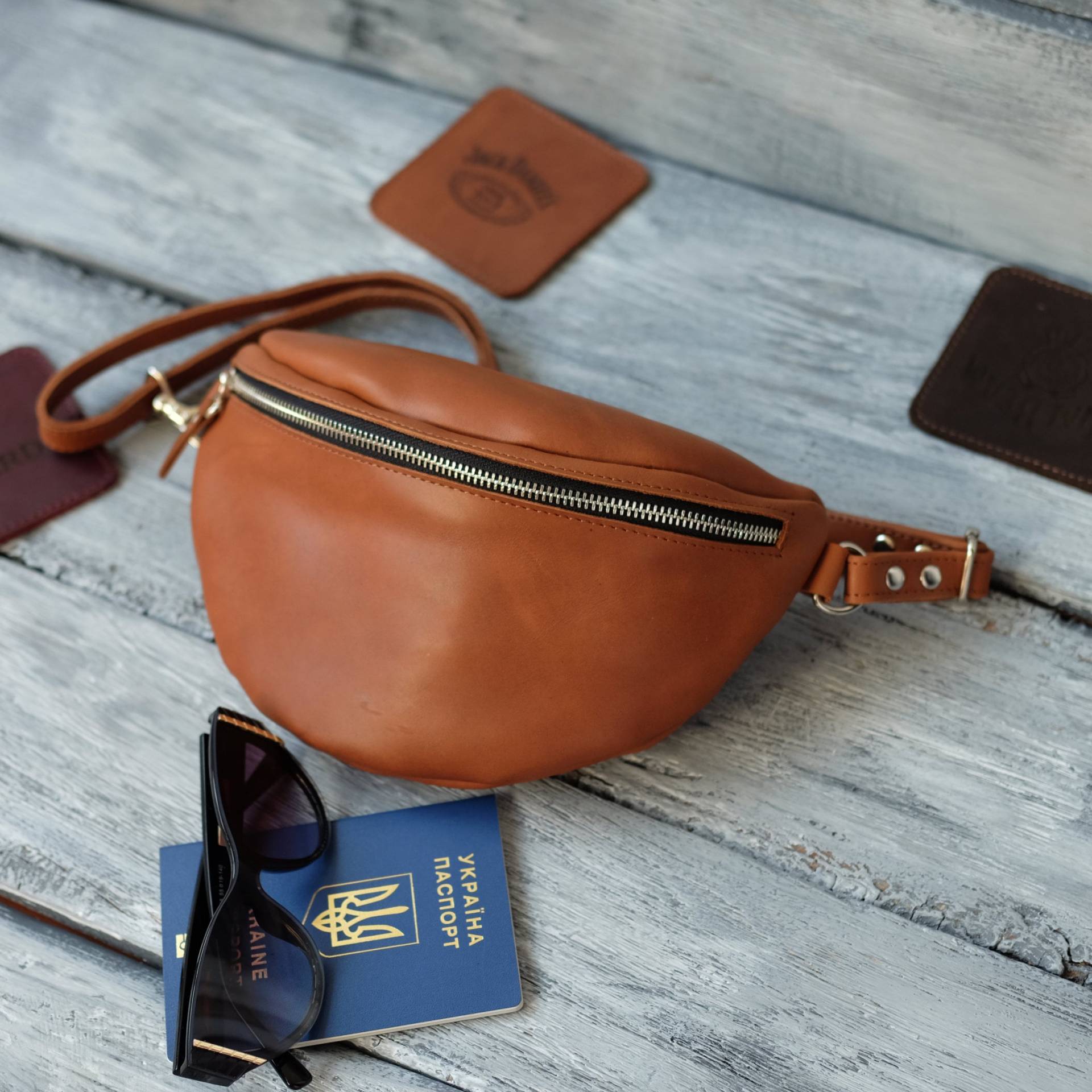 Leder Gürteltasche, Benutzerdefinierte Sling Bag Für Frau, Fanny Pack Frauen, Handgemachte Taille Tasche Hüfttasche, Crossbody Gürteltasche Sie von ChameleonUA