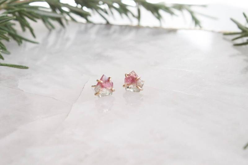 Rose Cut Pink Und Blau Turmalin Ohrstecker Rose Cut Pink Und Blau Turmalin Ohrstecker von ChampagneAndGlitter