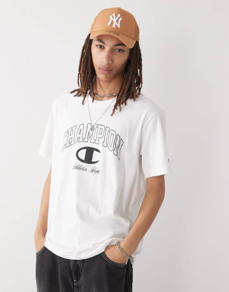 Champion - T-Shirt in Weiß mit Rundhalsausschnitt und College-Logo von Champion