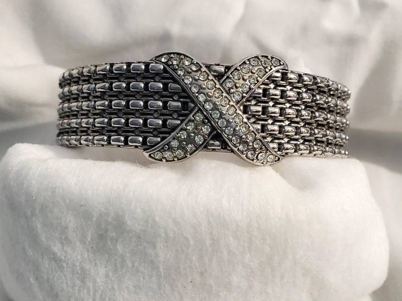 Gefrorener "x" Armreif von ChampysAccessories