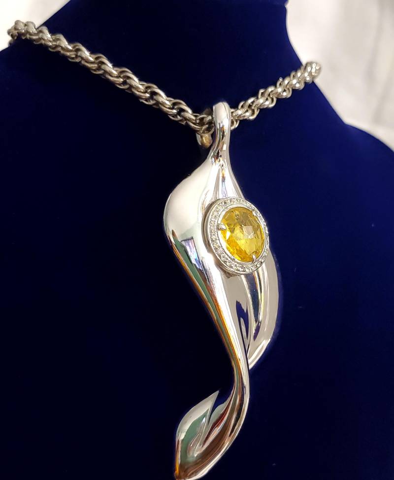 Handgefertigte Seilkette & Anhänger von ChampysAccessories