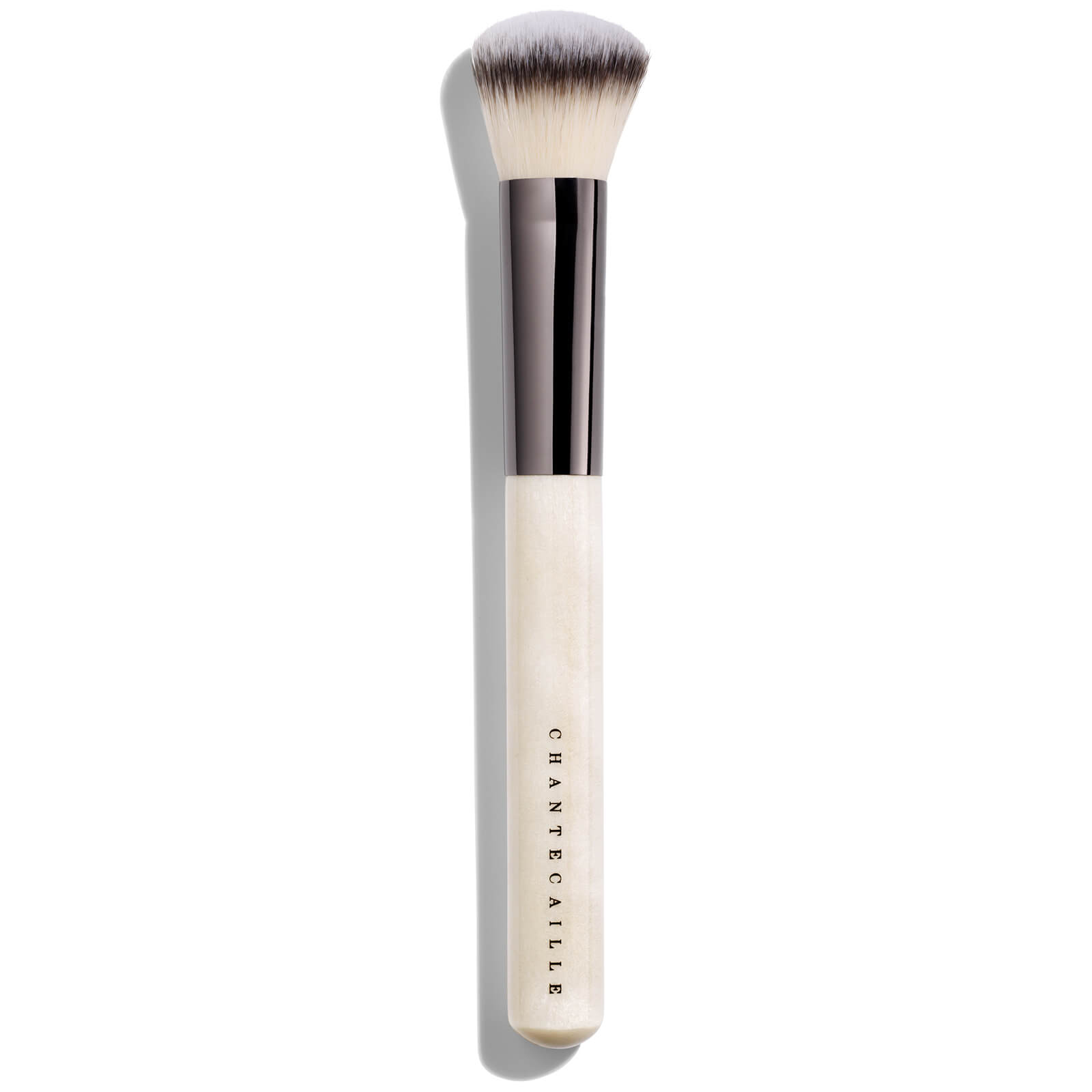 Chantecaille Sculpting Brush von Chantecaille