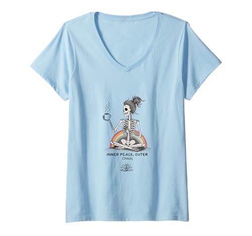 Damen Inner Peace Outer Chaos Skelett Kaffee Halloween Yoga T-Shirt mit V-Ausschnitt von Chaos Lotus Collective