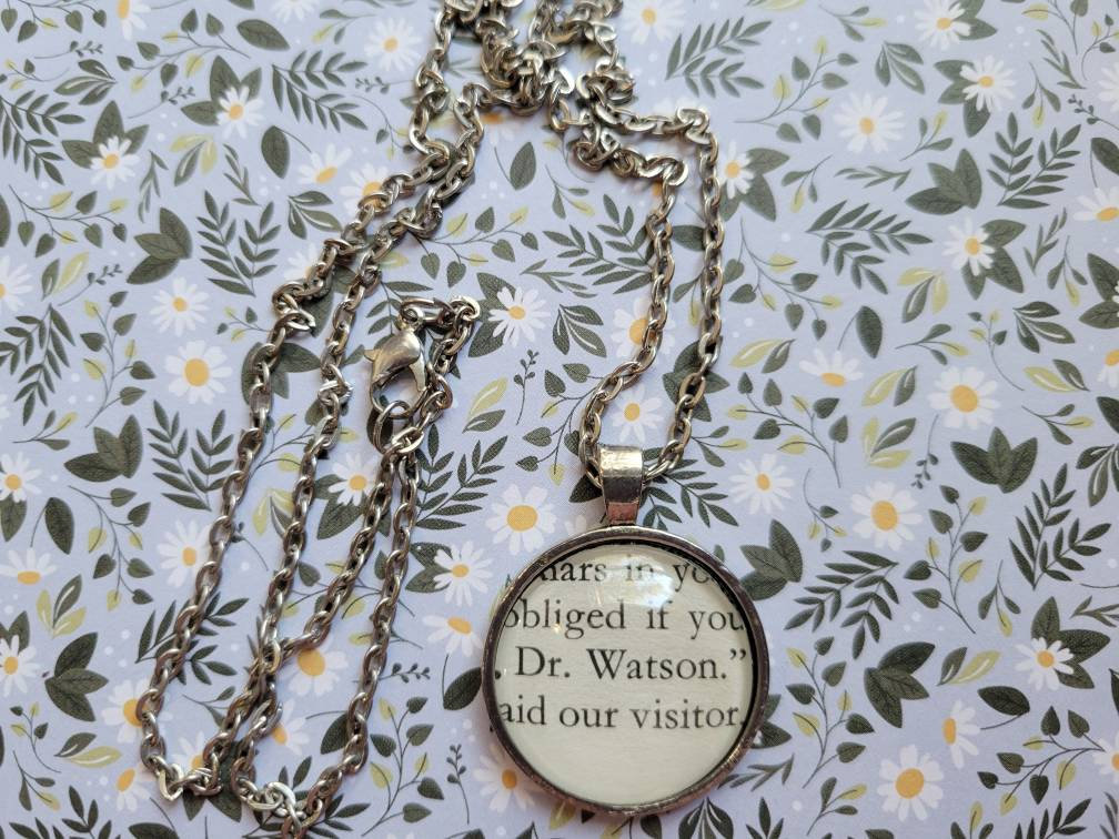 Dr. Watson Anhänger Aus Sherlock Holmes Buchseiten von ChaosTheoryDesigns