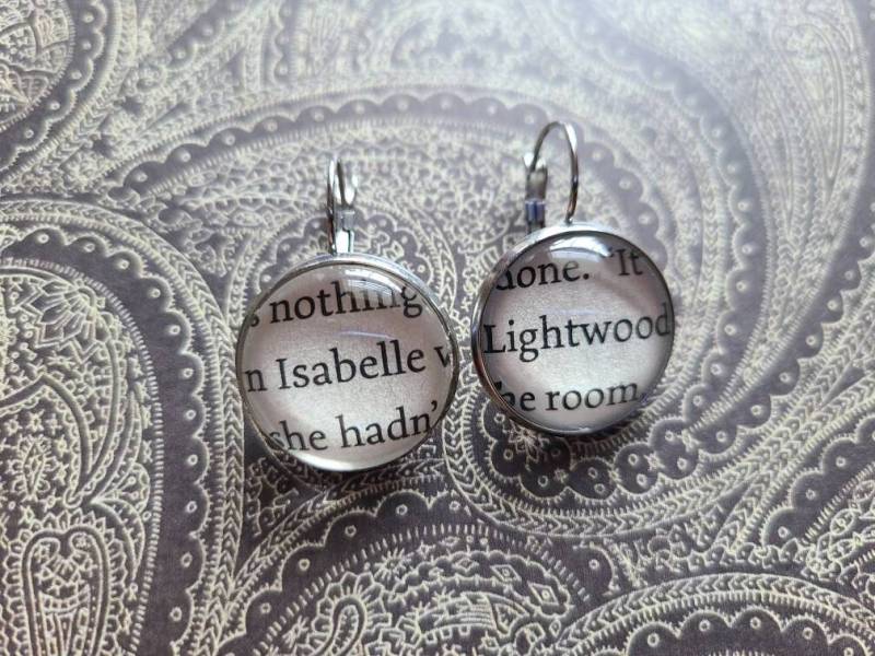 Isabelle Lightwood Anhänger Ohrringe Mit Mortal Instruments Buchseiten von ChaosTheoryDesigns