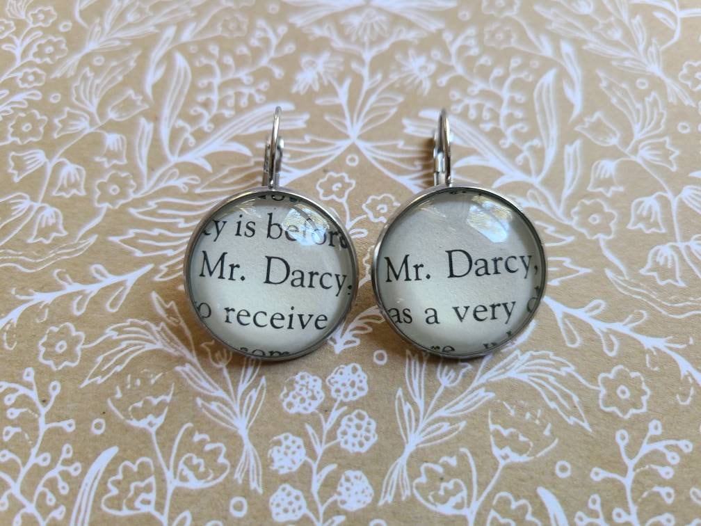 Mr. Darcy Anhänger Ohrringe Aus Pride & Prejudice Buchseiten von ChaosTheoryDesigns