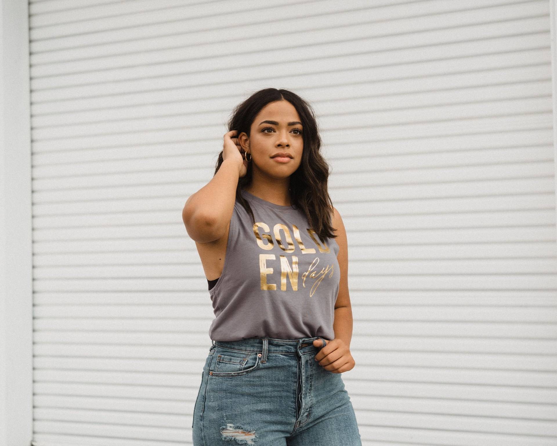 Golden Days Muskel-Tanktop Goldfolien-Grafik-T-Shirt Golden Days Muskel-Tanktop Goldfolien-Grafik-T-Shirt von ChaosandBlissApparel