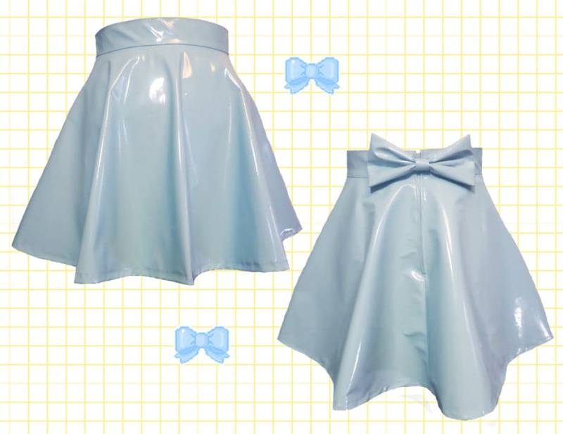 Rock Pastel Blue Aus Pvc Mit Abnehmbaren Schleifen Am Rücken von ChaoticCandyClothing