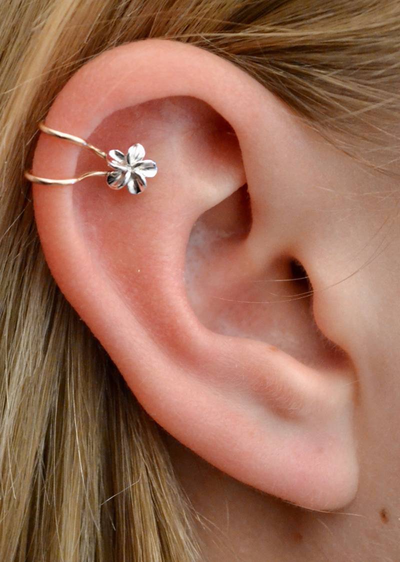 Plumeria Ohrmanschette Helix Ohr Wickeln Knorpel Ohne Piercing Fake-Piercing Ohrlöcher Ec810 von ChapmanJewelry