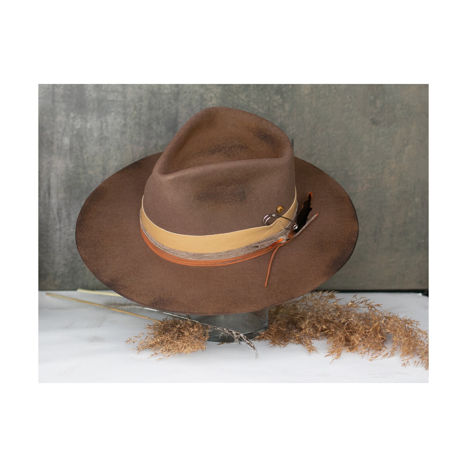 Indien - Hellbraun Filz Fedora Hut Im Vintage Look Chapolala Indien - Hellbraun Filz Fedora Hut Im Vintage Look Chapolala von Chapolala