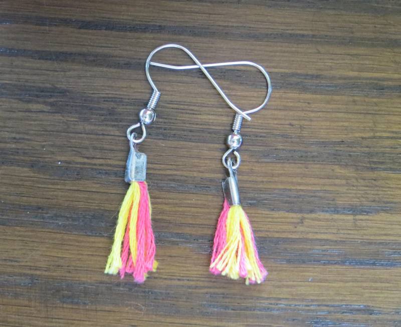 Kleine Handgefertigte Quaste Rosa Lemonade Ohrringe/Fun Süßer Sommer Food Inspirierte Bezaubernd von CharDustJewelry