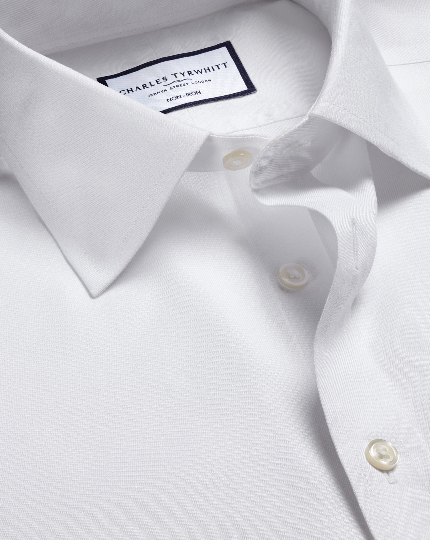 Charles Tyrwhitt Bügelfreies Twill-Hemd - Weiß Knopfmanschette von Charles Tyrwhitt