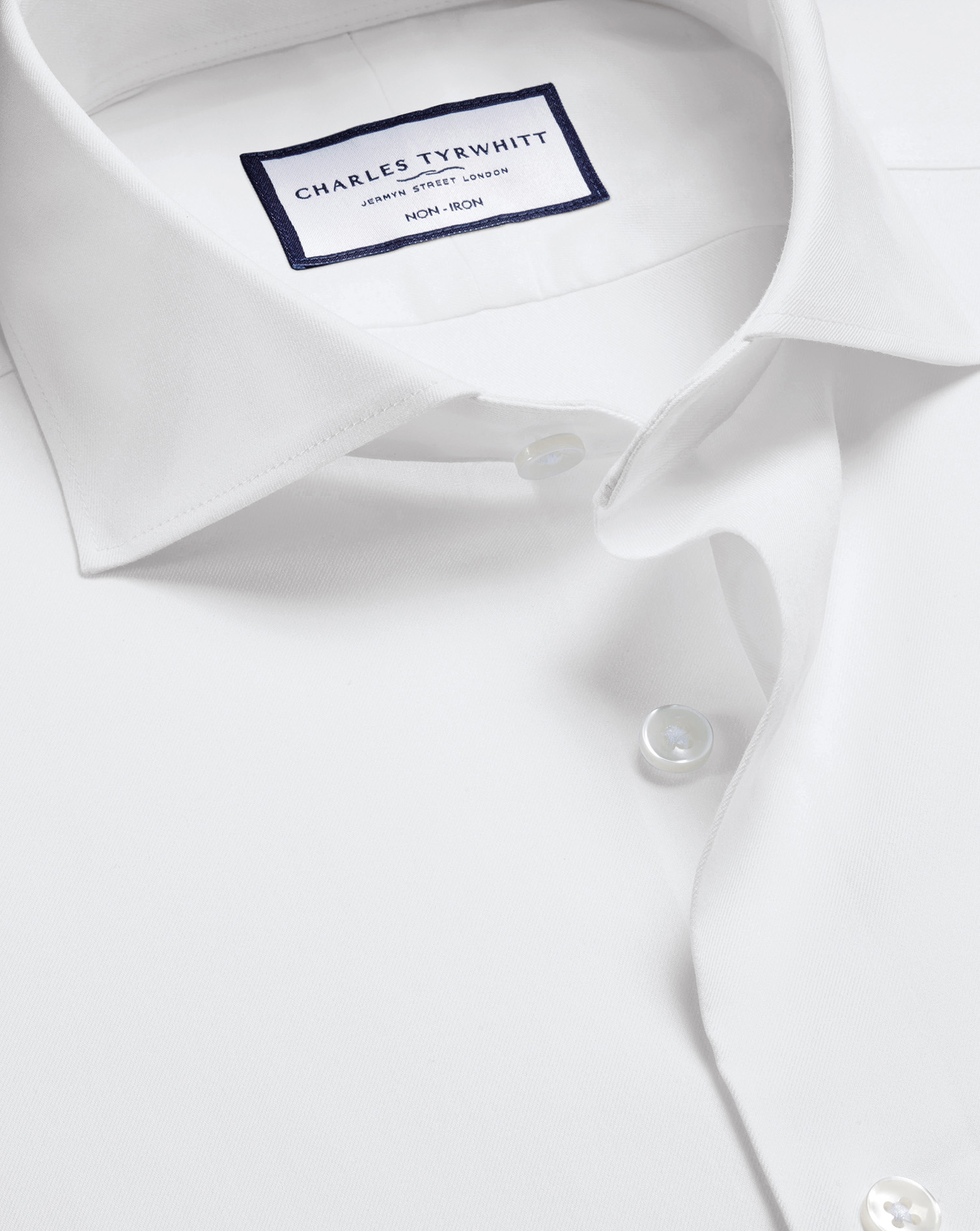 Charles Tyrwhitt Bügelfreies Twill-Hemd aus Stretch-Gewebe - Weiß Knopfmanschette von Charles Tyrwhitt