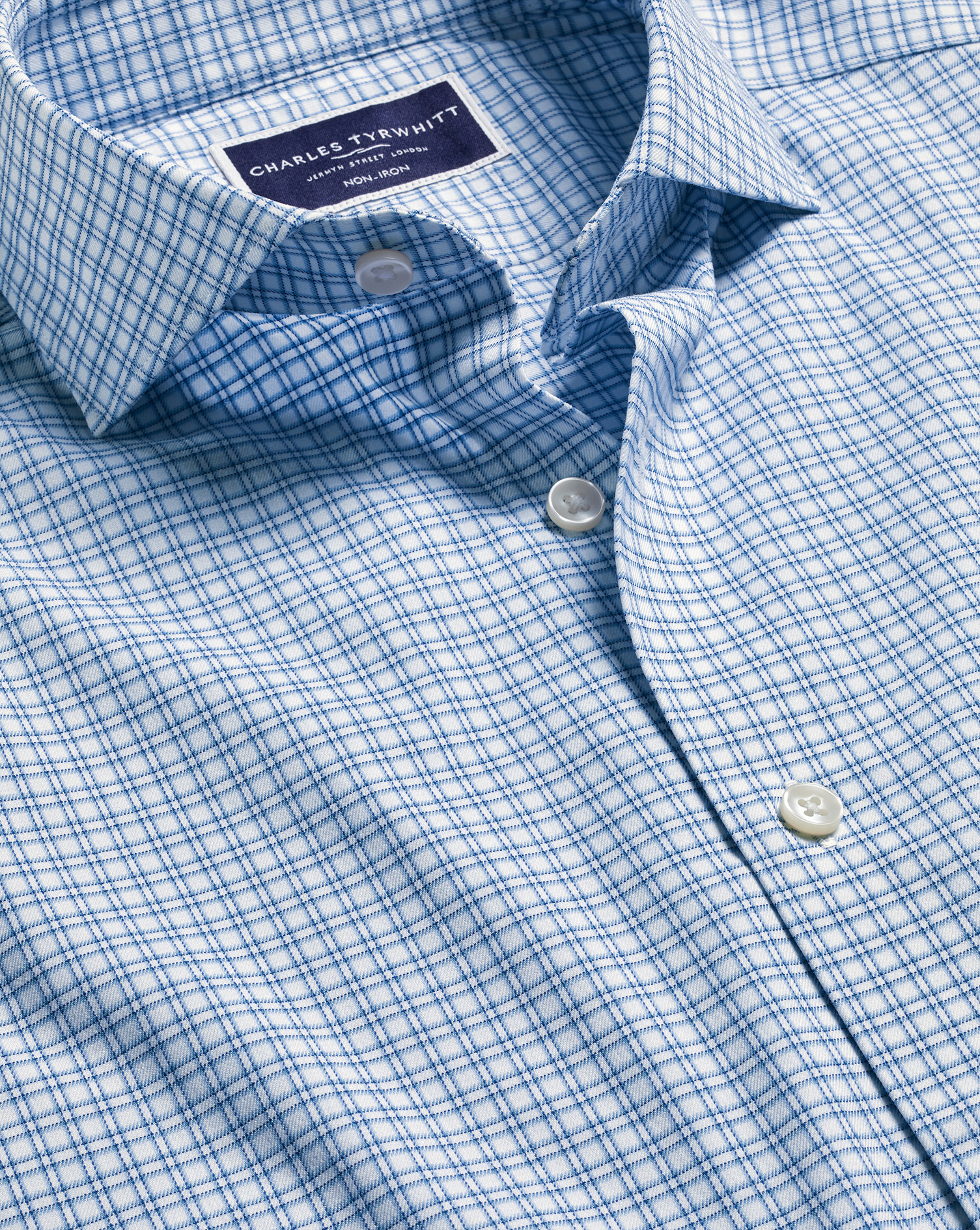 Charles Tyrwhitt Bügelfreies Twill-Hemd aus Stretch-Gewebe mit Gitterkaros - Ozeanblau Knopfmanschette von Charles Tyrwhitt