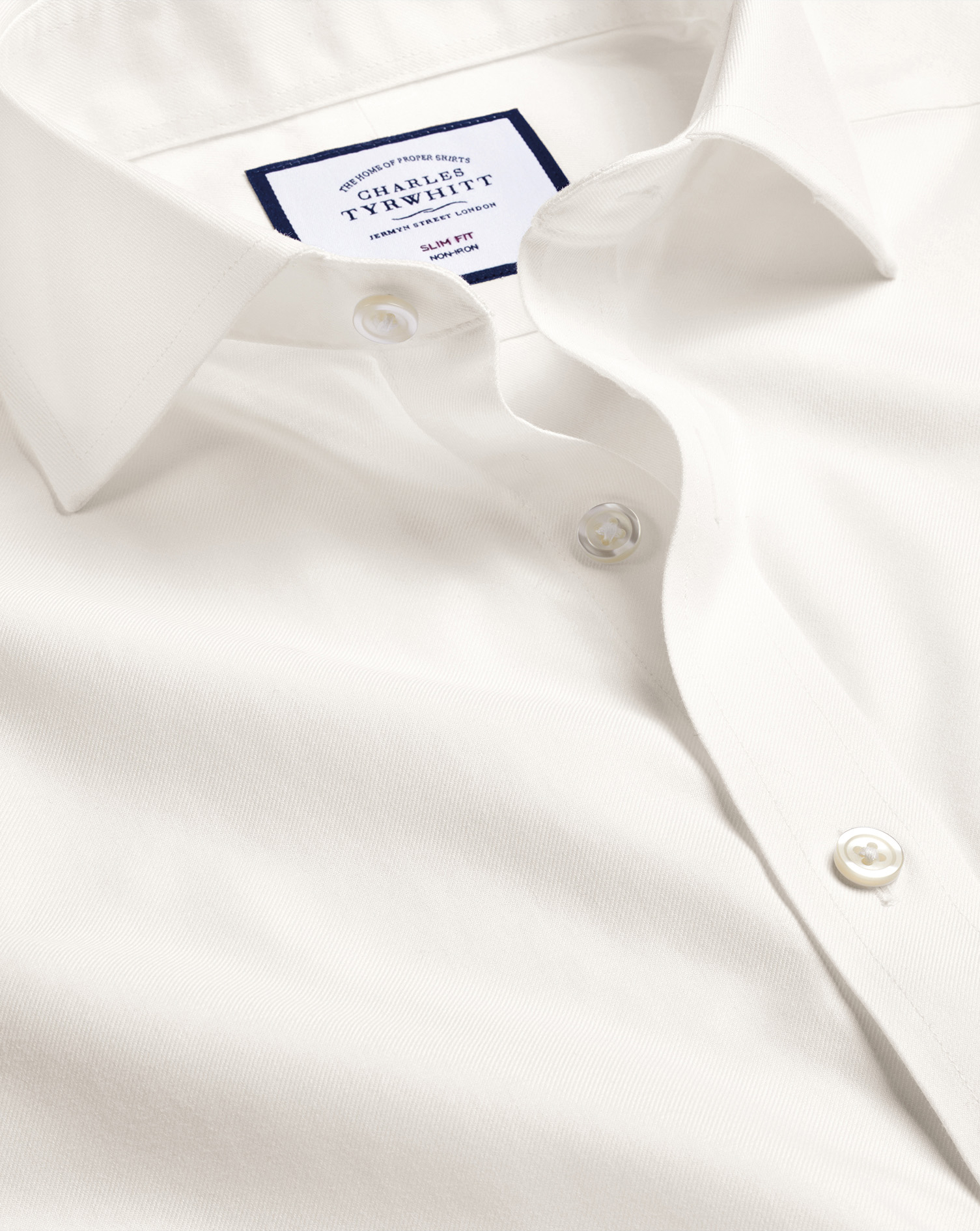 Charles Tyrwhitt Bügelfreies Twill-Hemd mit Haifischkragen - Elfenbein Knopfmanschette von Charles Tyrwhitt