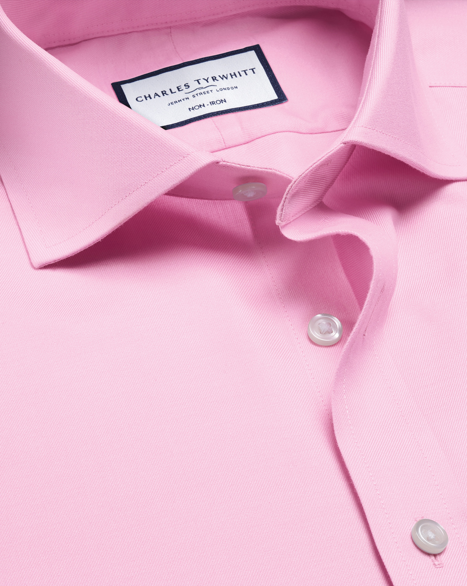 Charles Tyrwhitt Bügelfreies Twill-Hemd mit Haifischkragen - Rosa Knopfmanschette von Charles Tyrwhitt