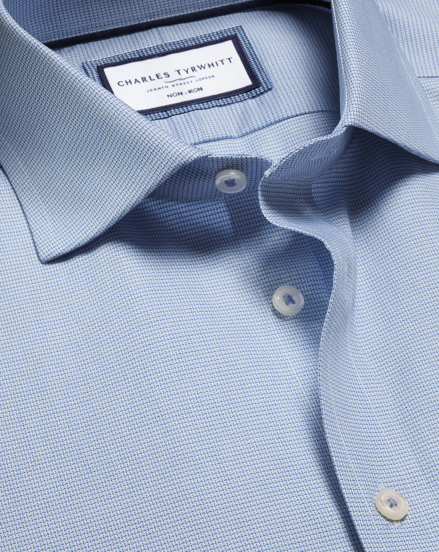 Charles Tyrwhitt Bügelfreies Westminster Hemd - Himmelblau Knopfmanschette Charles Tyrwhitt Bügelfreies Westminster Hemd - Himmelblau Knopfmanschette von Charles Tyrwhitt