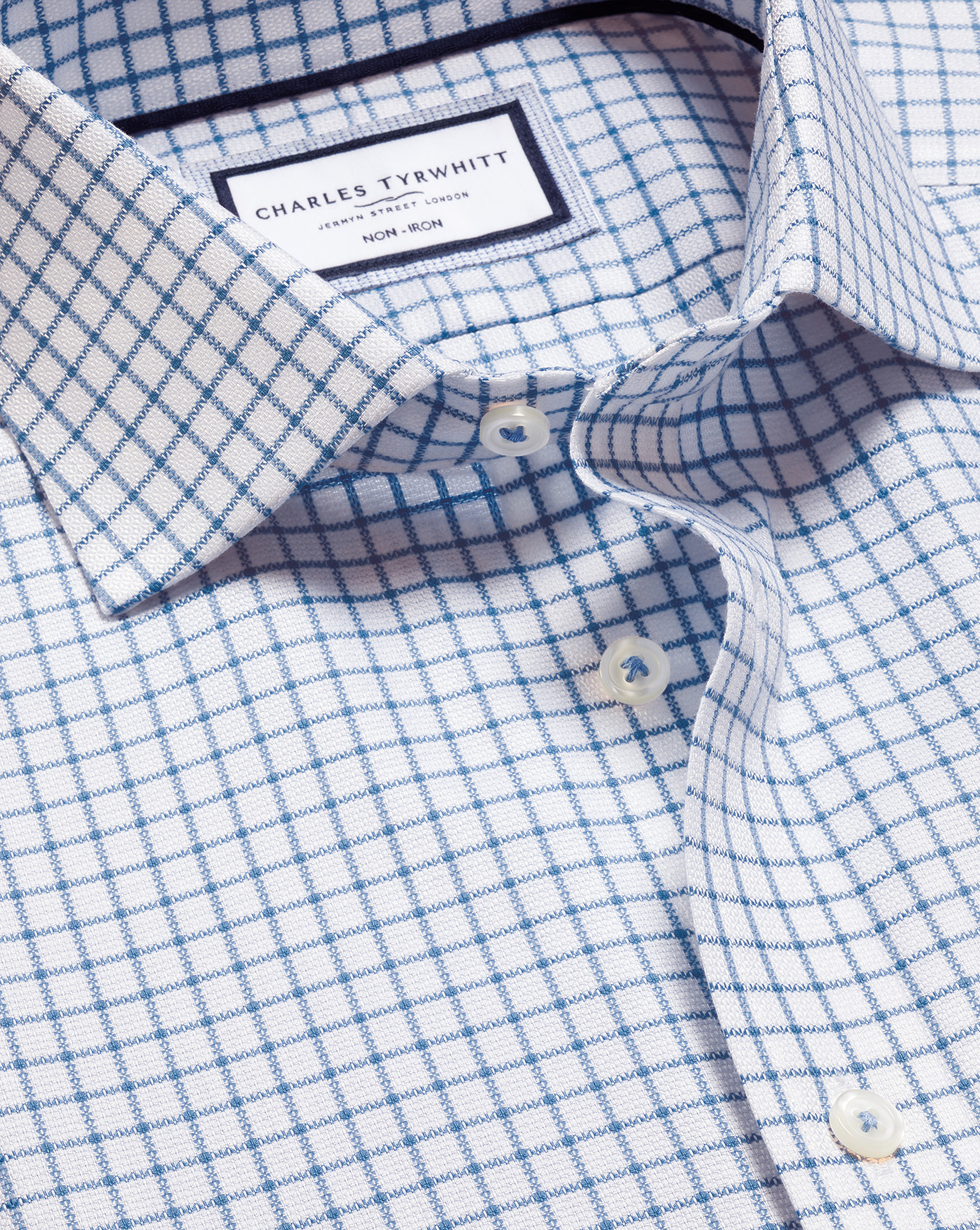 Charles Tyrwhitt Bügelfreies Westminster Hemd mit Karos - Ozeanblau Umschlagmanschette Charles Tyrwhitt Bügelfreies Westminster Hemd mit Karos - Ozeanblau Umschlagmanschette von Charles Tyrwhitt