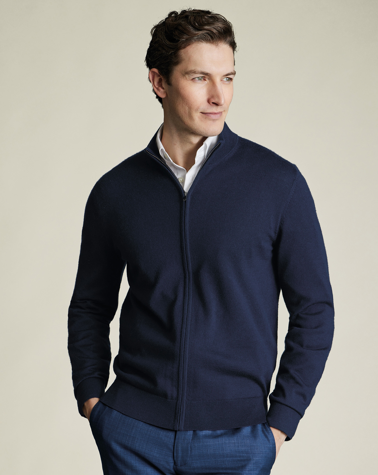 Charles Tyrwhitt Merino-Strickjacke mit Reißverschluss - Marineblau Charles Tyrwhitt Merino-Strickjacke mit Reißverschluss - Marineblau von Charles Tyrwhitt