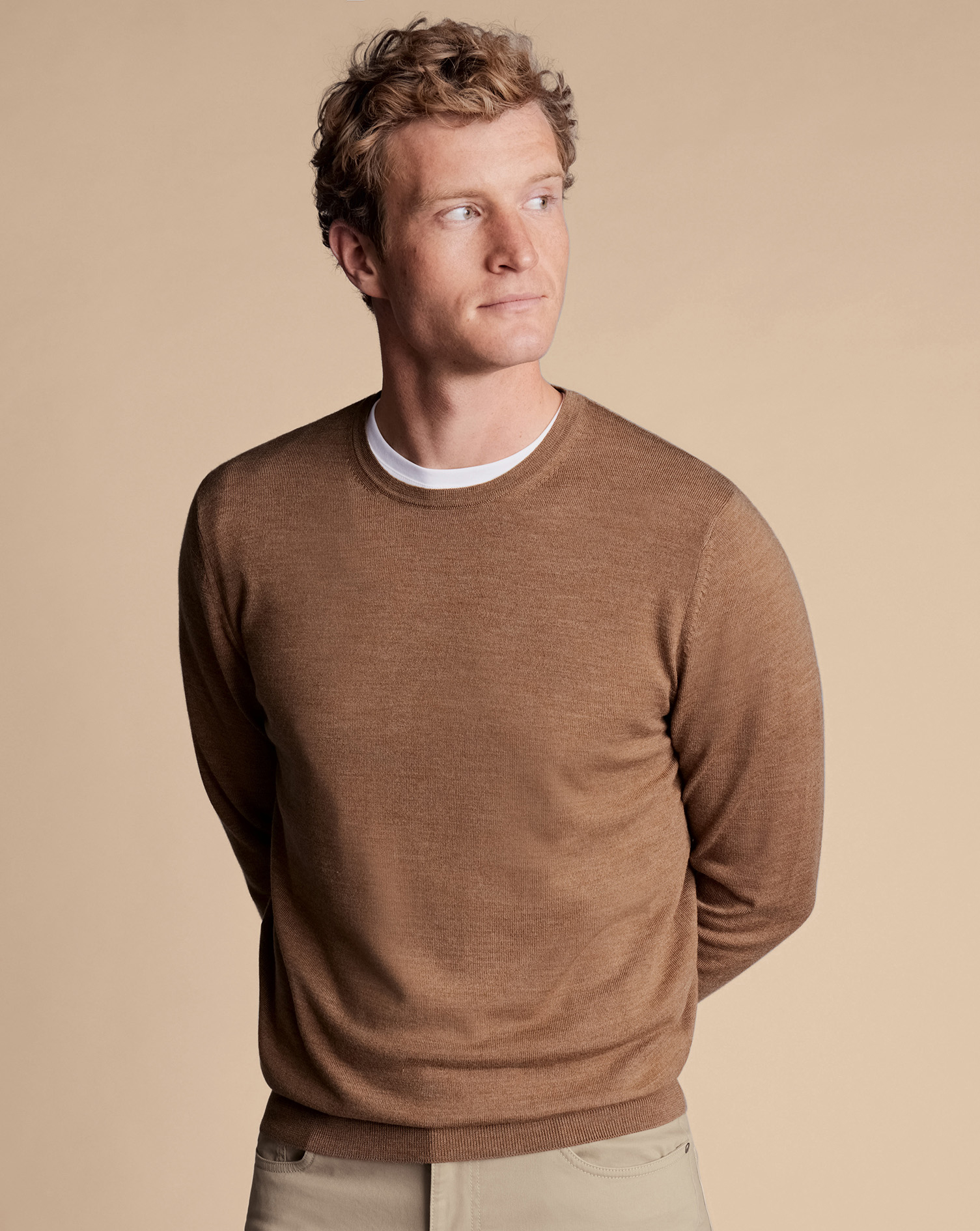 Charles Tyrwhitt Pullover aus Merinowolle mit Rundhals - Sandfarben von Charles Tyrwhitt