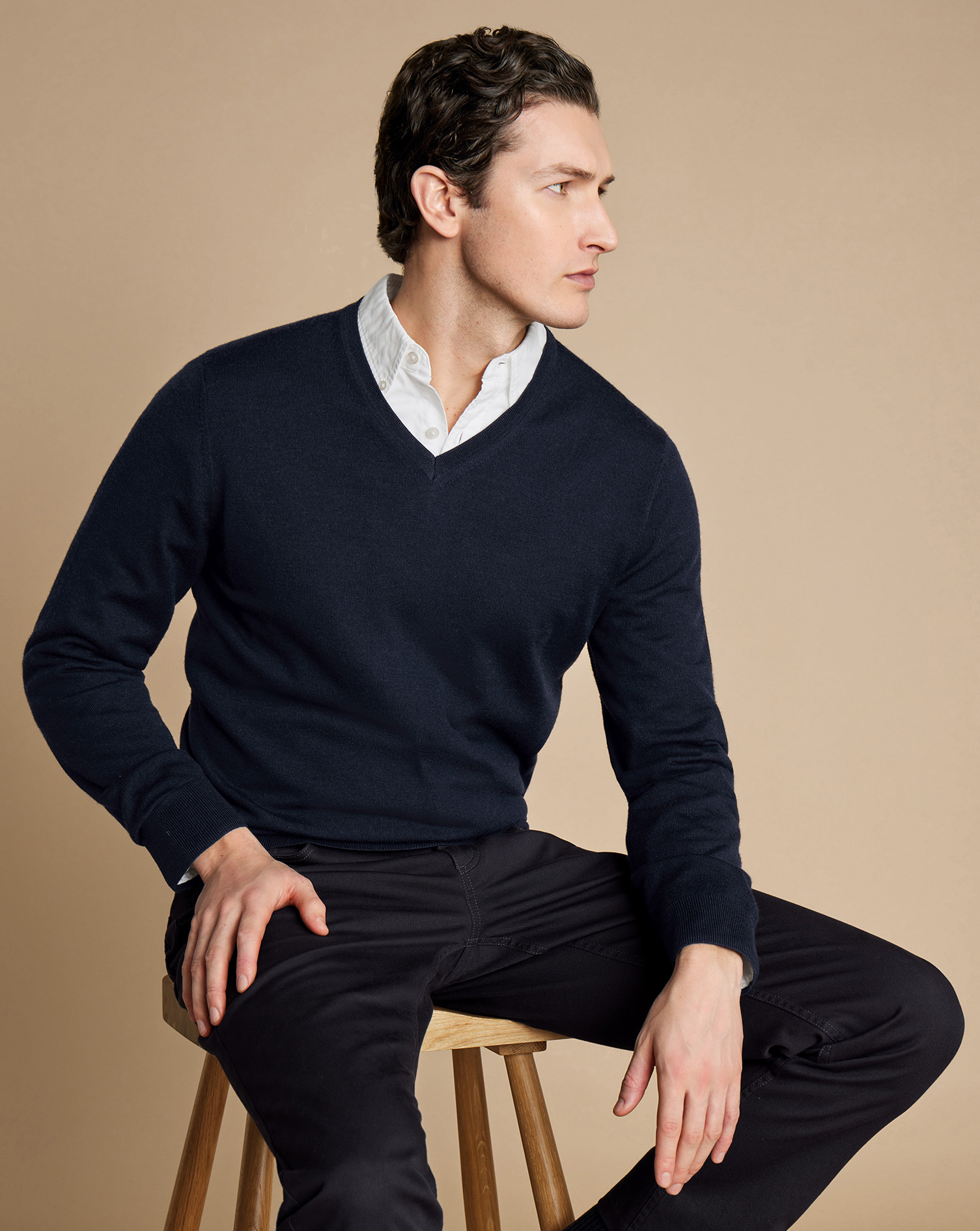 Charles Tyrwhitt Pullover aus Merinowolle mit V-Ausschnitt - Marineblau von Charles Tyrwhitt