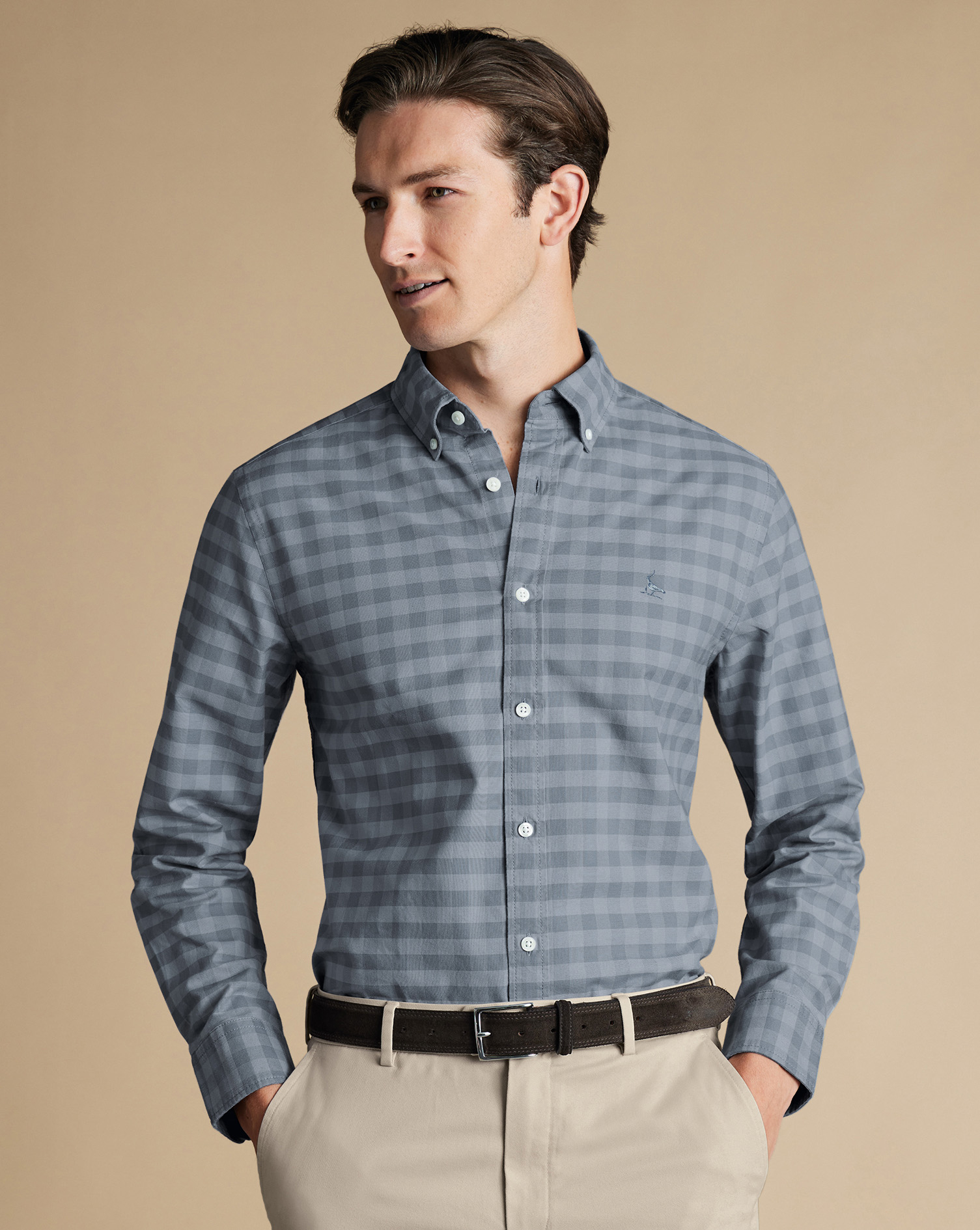 Charles Tyrwhitt Vorgewaschenes Oxfordhemd mit Button-down-Kragen und Gingham-Karos - Flintgrau von Charles Tyrwhitt