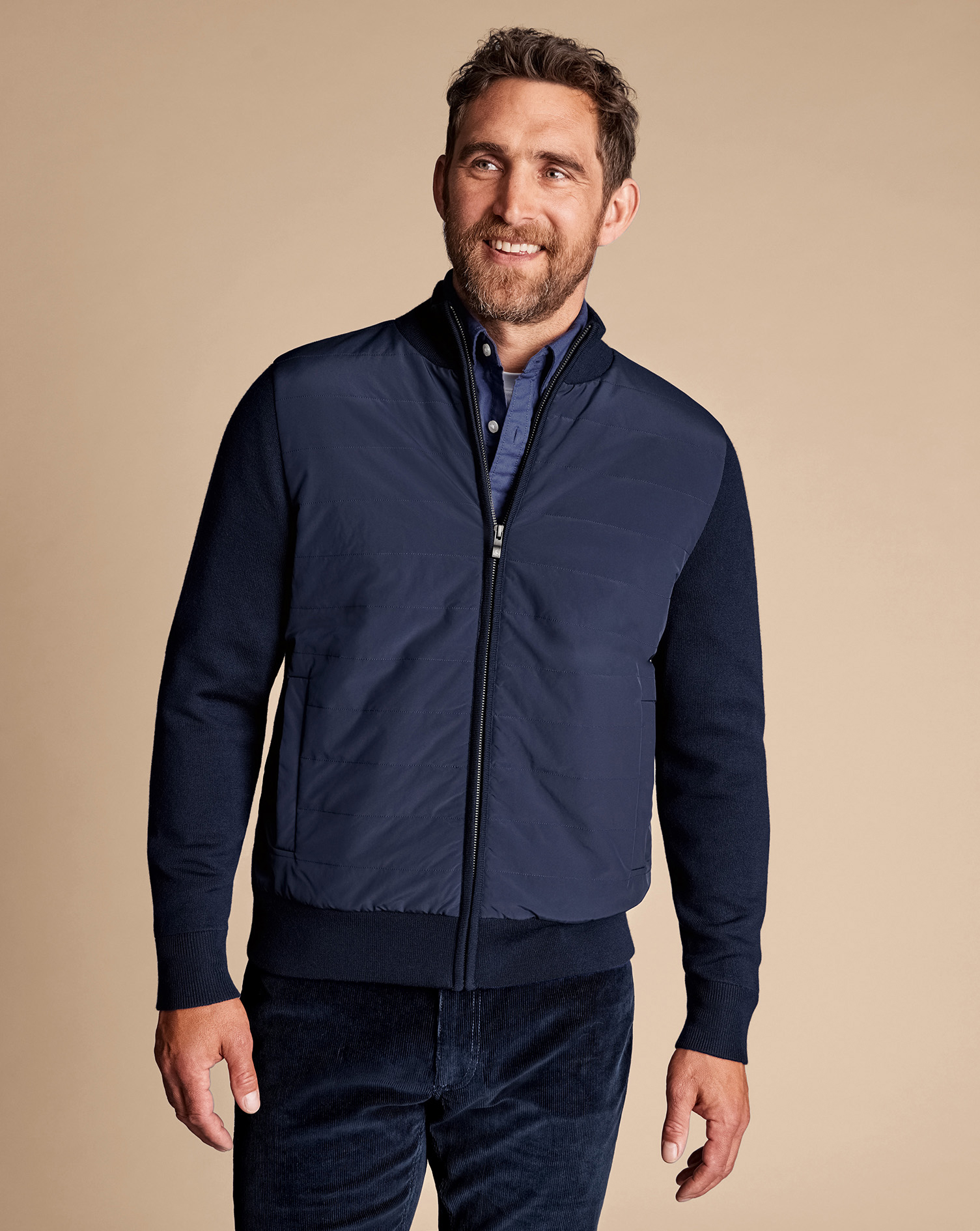 Charles Tyrwhitt Wattierte Merino-Jacke mit Stehkragen - Marineblau von Charles Tyrwhitt