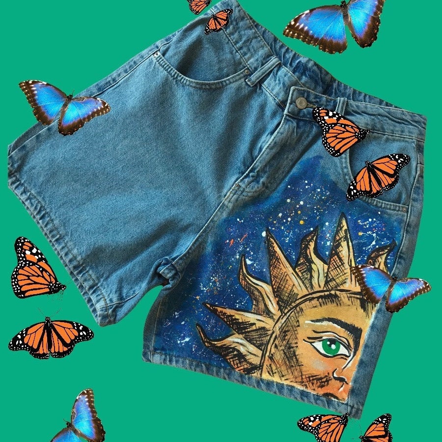 Sonnenbemalter Jeans Shorts | Weihnachtsgeschenk Für Frau Personalisierte Handbemalte Shorts| Personalisiertes Geschenk| Mädchen von CharliesArtFactory