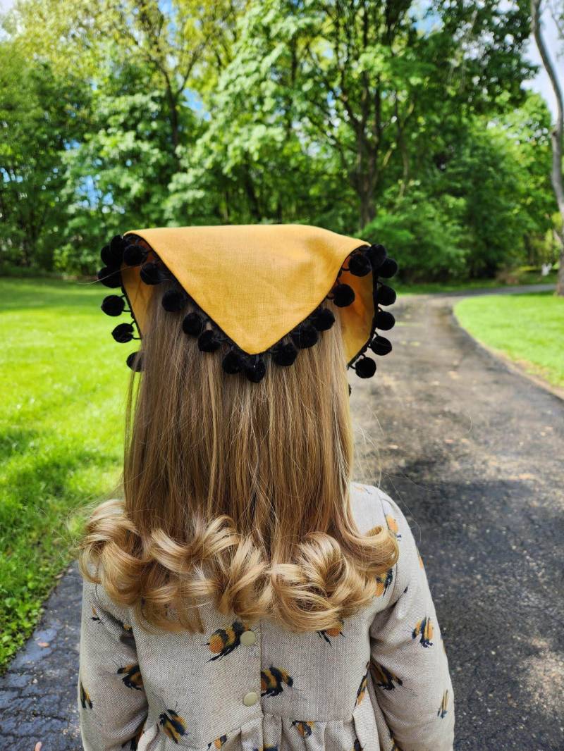 Dreieckstuch - Kopftuch Mädchen Stoff Nach Wunsch Paspel Oder von CharlottesDrawer