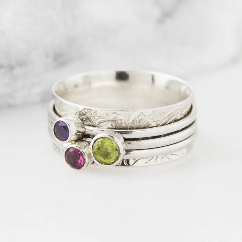 Handgemachter Sterling Silber Edelstein Drehring Amethyst, Peridot, Granat von CharlottesWebJewelry