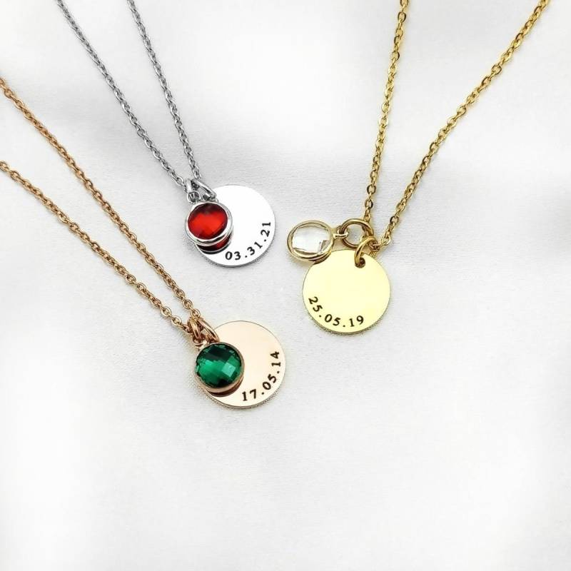 Geschwungene Datumsscheibe & Geburtsstein Kette von CharmBearUK