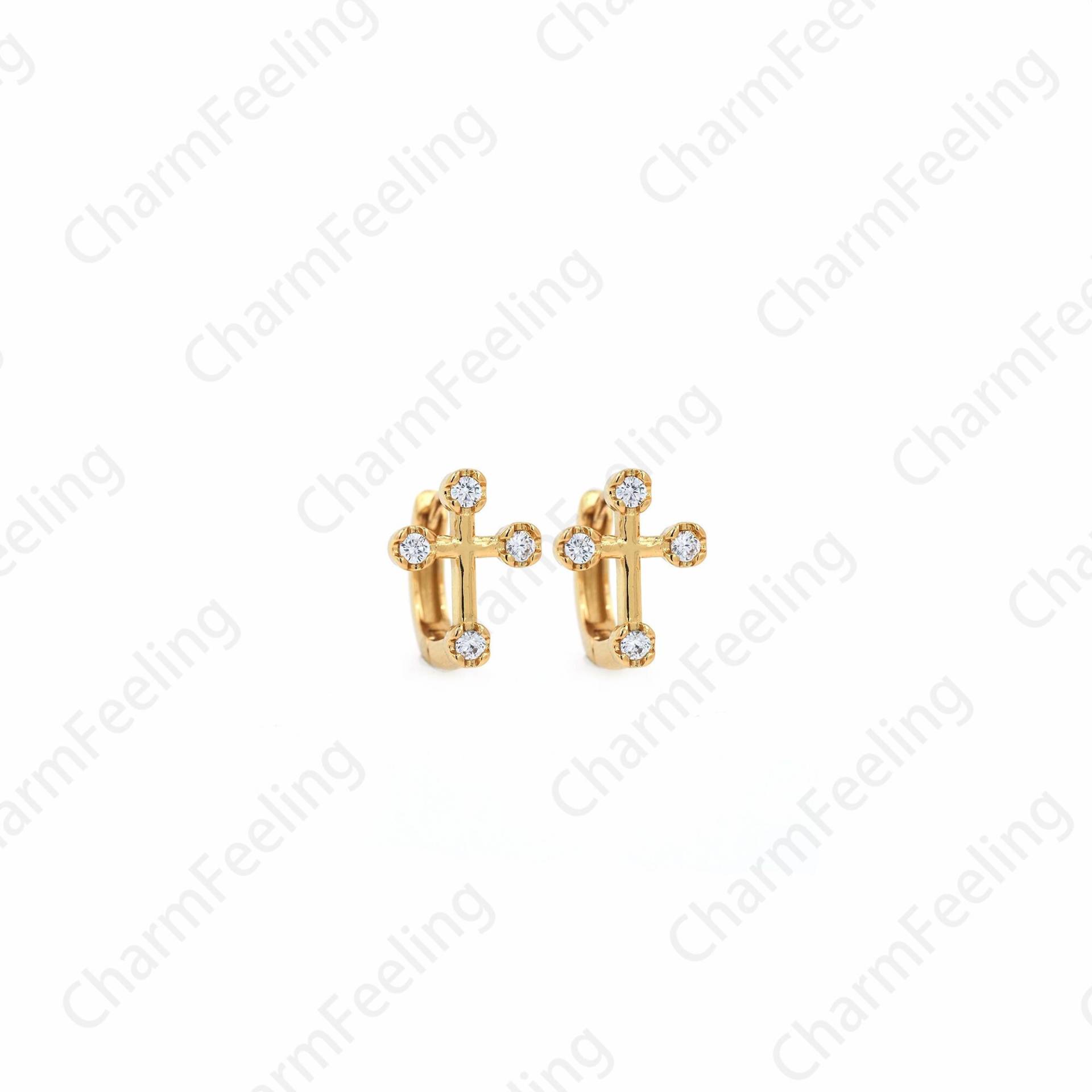 1 Paar Kreuz Ohrringe, 18K Gold Filled Ohrringe, Messing Vergoldet Ohrringe, Eeligious Ohrringe, Religiöser Charm, Ein Geschenk Für Sie 13x10mm von CharmFeeling