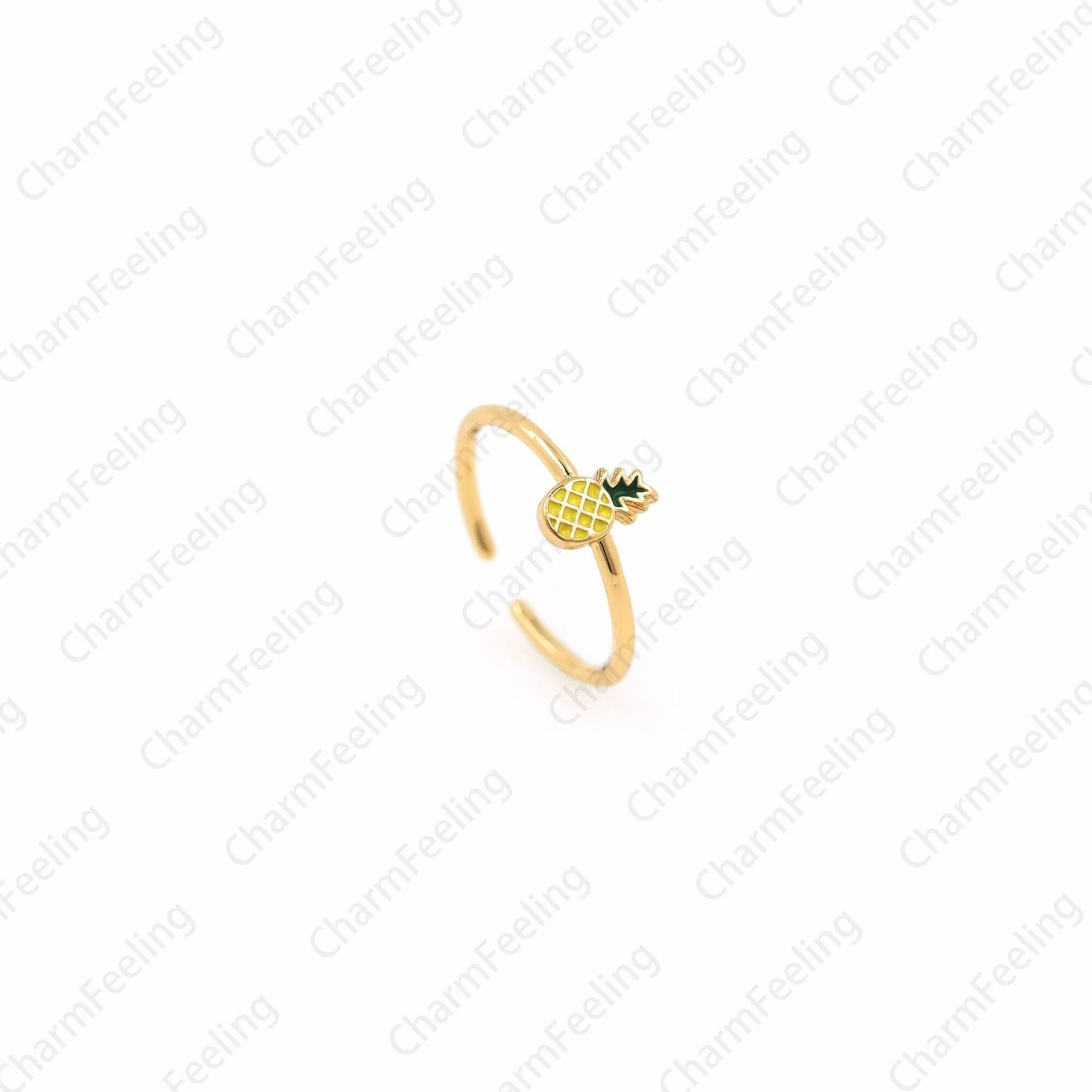 18K Gold Filled Ananas Emaille Ring, Charm, Multicolor Golden Open Verstellbarer Signet Ring von CharmFeeling