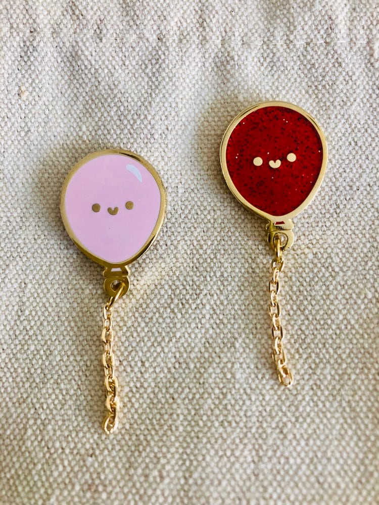 Ballon Emaille Pin Mit Kette Ballon Emaille Pin Mit Kette von CharmTowne