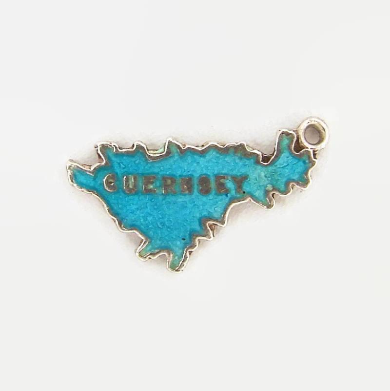 Thomas L Mott Blue Guernsey Island Map Vintage Sterling Silber Armband Charm Tlm Thomas L Mott Blue Guernsey Island Map Vintage Sterling Silber Armband Charm Tlm von Charmcrazey