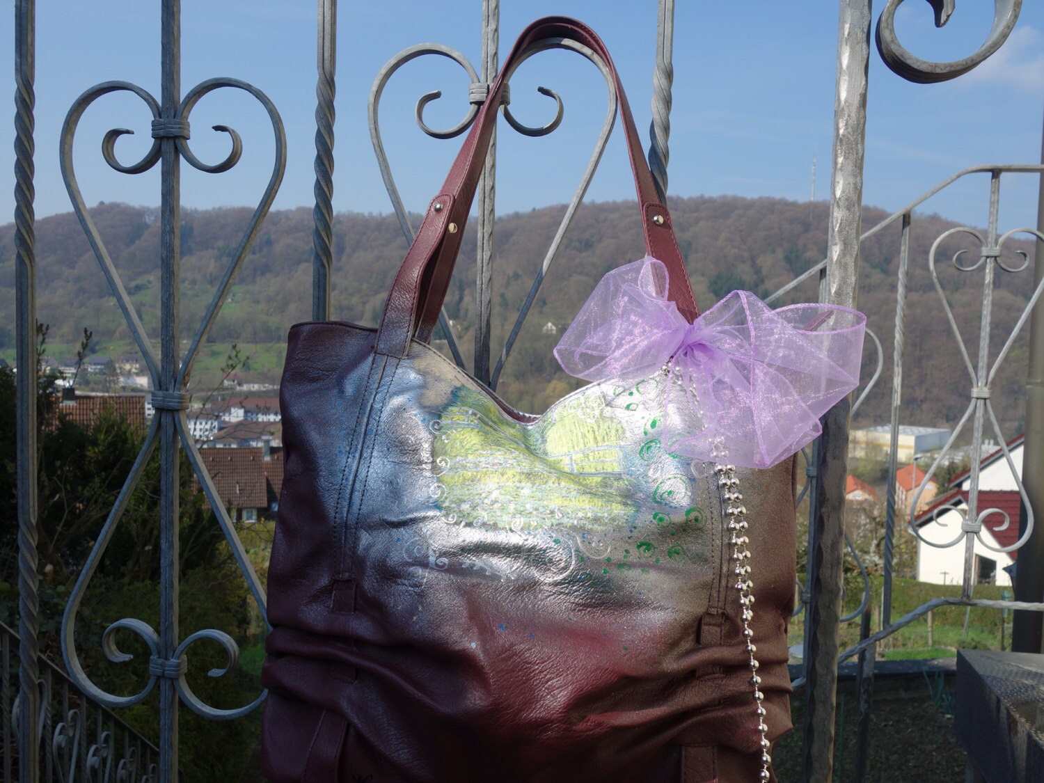 Monet Tasche - Alltagstasche Silber Handtasche Decoupage Bemalte Reißverschlusstasche Aus Kunstleder Bordeauxrote Damen Schultertasche von CharmeParisien