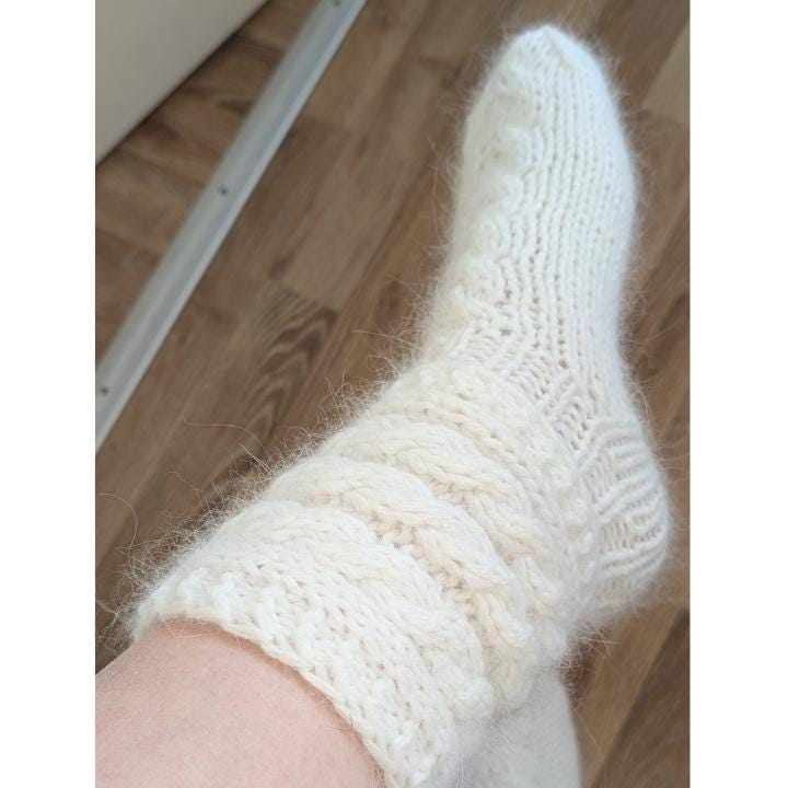 Knitted Angora Socks, Slippers Rabbit House Socks Fuzzy, Fluffy, Warm, Super Soft, Gift von CharmeStrickmode