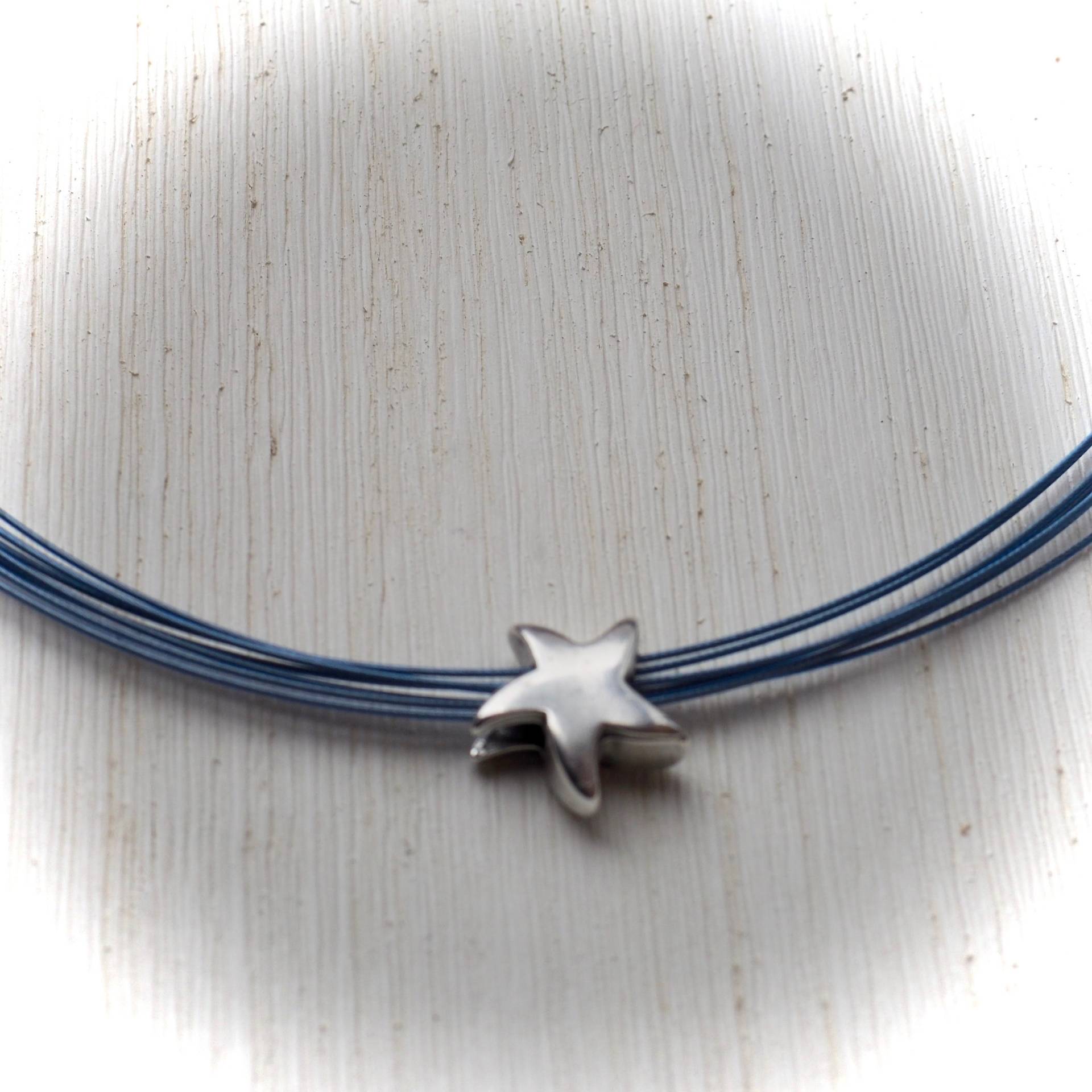 Kette Blau Mit Seestern Anhänger, Damen, Silberner Anhänger, Halskette Blau, Maritim, Mehrreihig Kette Blau Mit Seestern Anhänger, Damen, Silberner Anhänger, Halskette Blau, Maritim, Mehrreihig von Charmecharmant