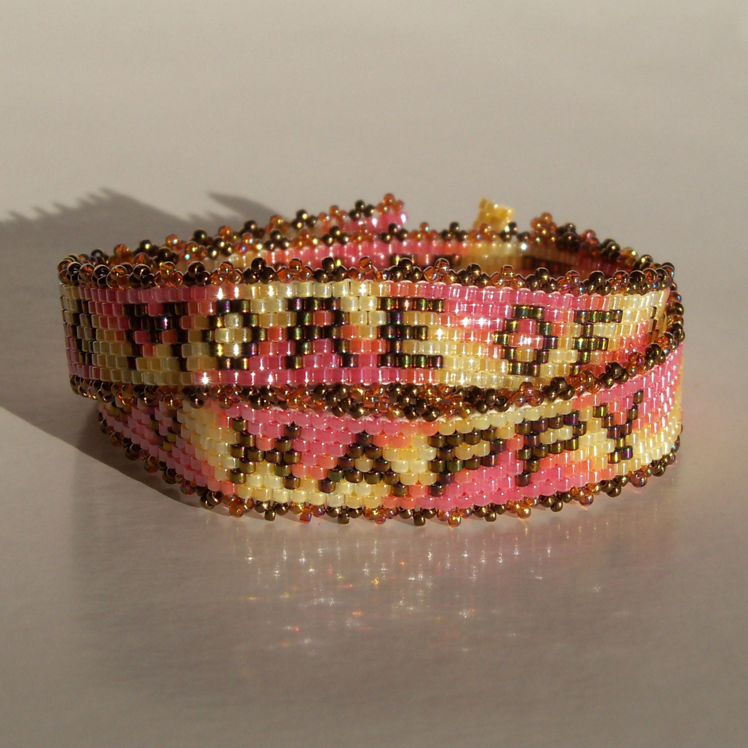 Affirmation Armband - Tun Sie Mehr Von Dem, Was Glücklich Macht Affirmation Armband - Tun Sie Mehr Von Dem, Was Glücklich Macht von CharmedGifts