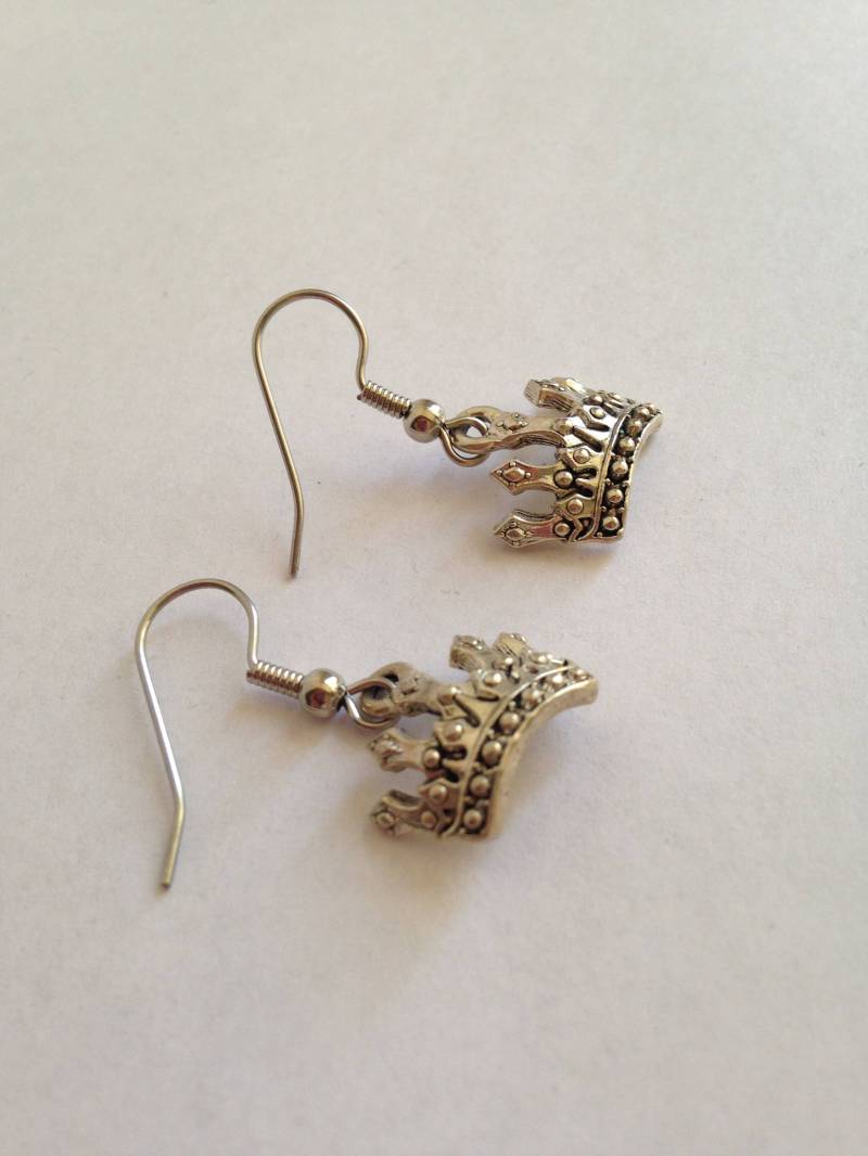 Zinnkronen-Ohrringe Ohrhaken Aus Edelstahl Zinnkronen-Ohrringe Ohrhaken Aus Edelstahl von CharmedGifts