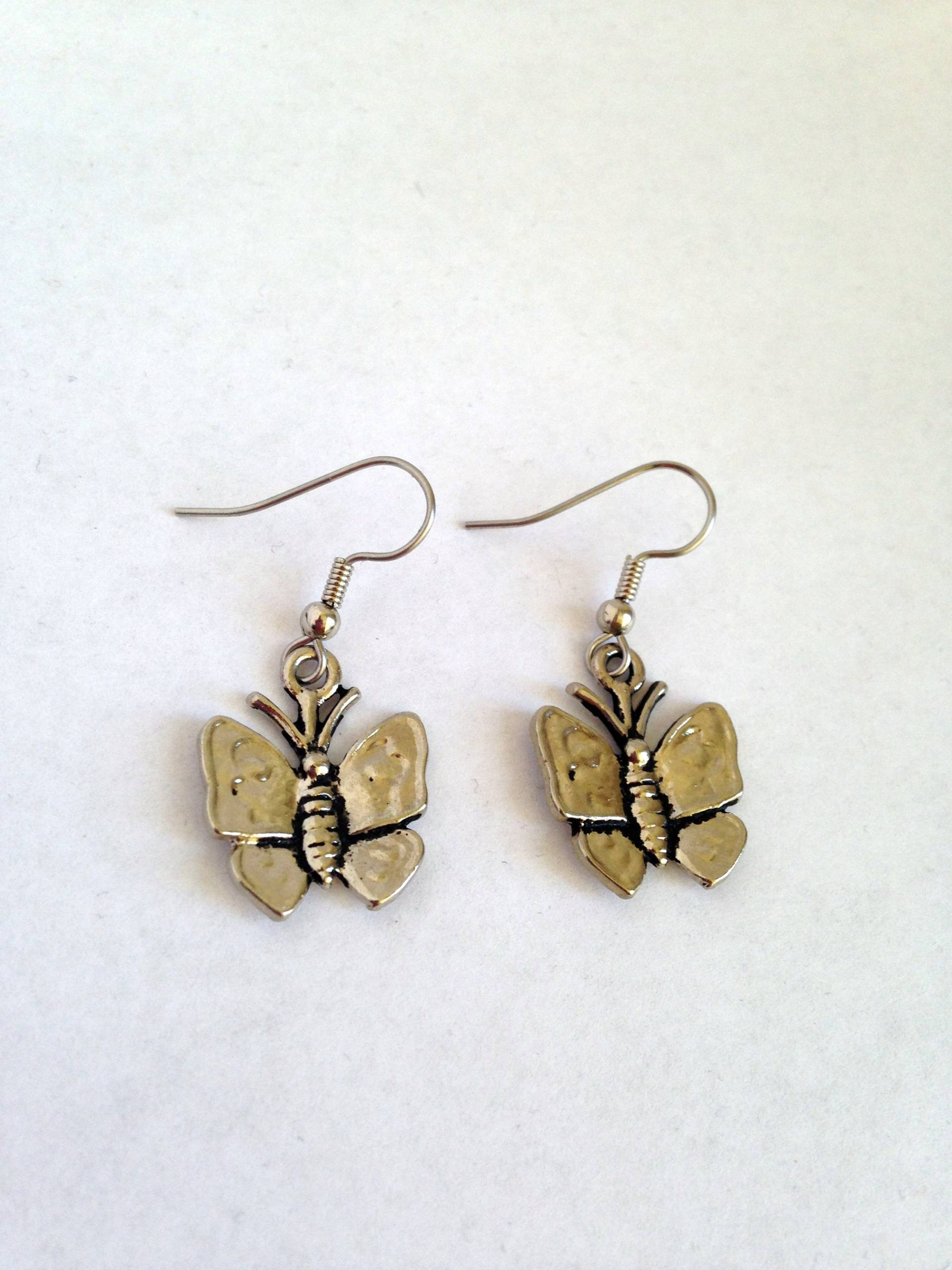 Zinn Schmetterling Ohrringe Edelstahl Brisuren, Frühlingsschmuck von CharmedGifts