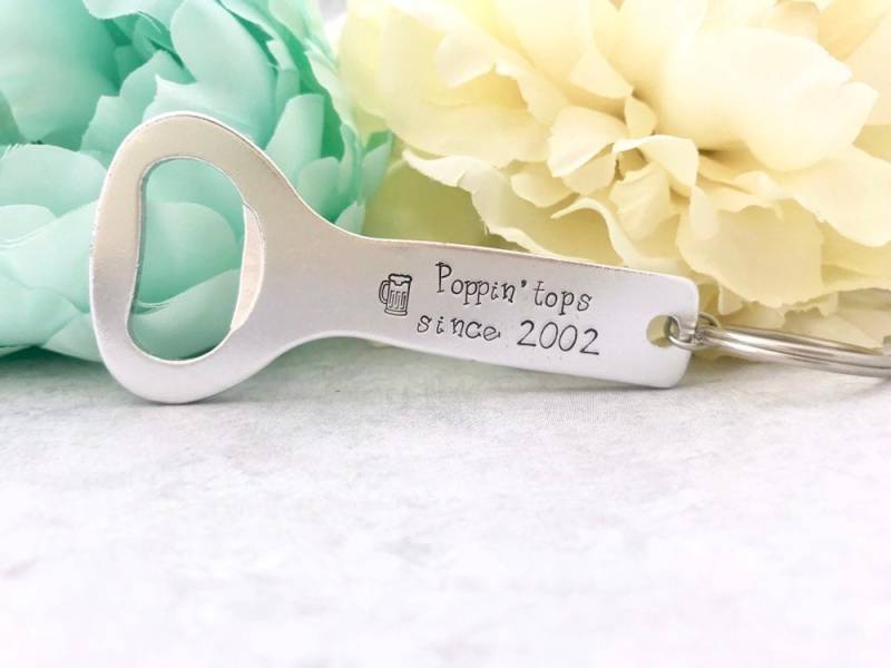 Flaschenöffner Schlüsselanhänger von CharmedMetals