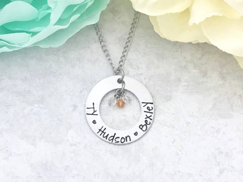 Mütter Tag Geschenk - Muttertagsgeschenk Für Oma Birthstone Halskette Mamma Scheibe Benutzerdefinierten Namen von CharmedMetals