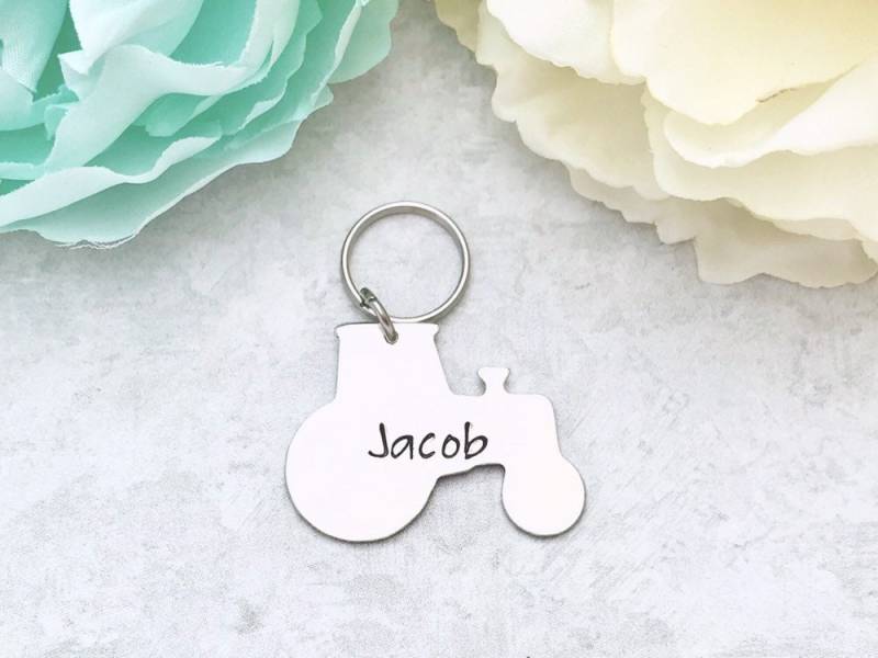 Personalisierte Traktor Schlüsselanhänger von CharmedMetals