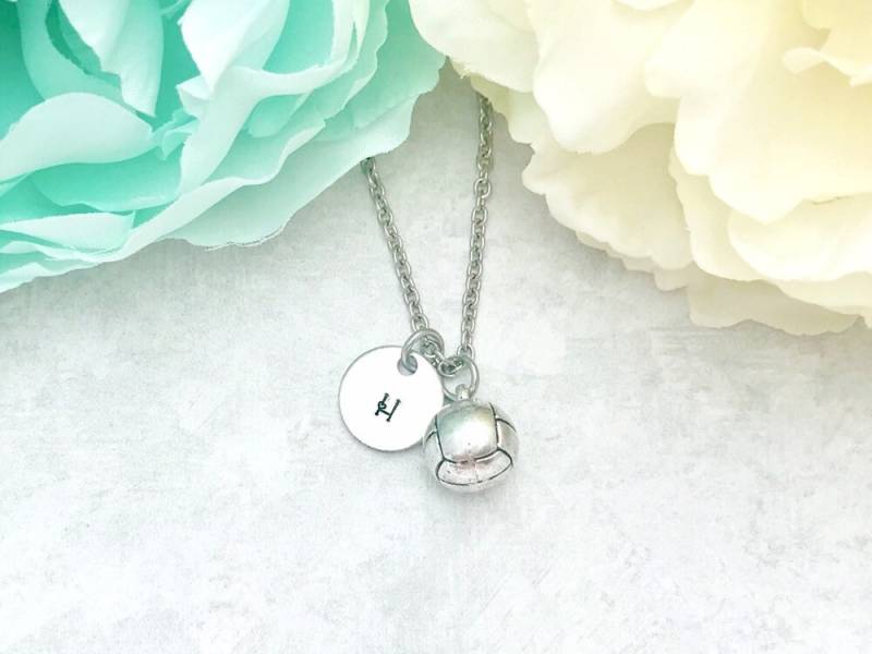 Volleyball Charm Kette von CharmedMetals