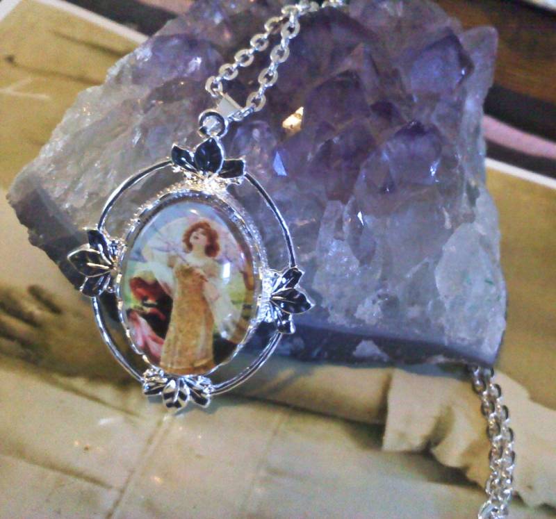 Blattsilber Engel Cabochon Kette von CharmingBones