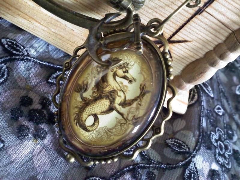 Vintage-stil Seepferdchen Cabochonkette von CharmingBones