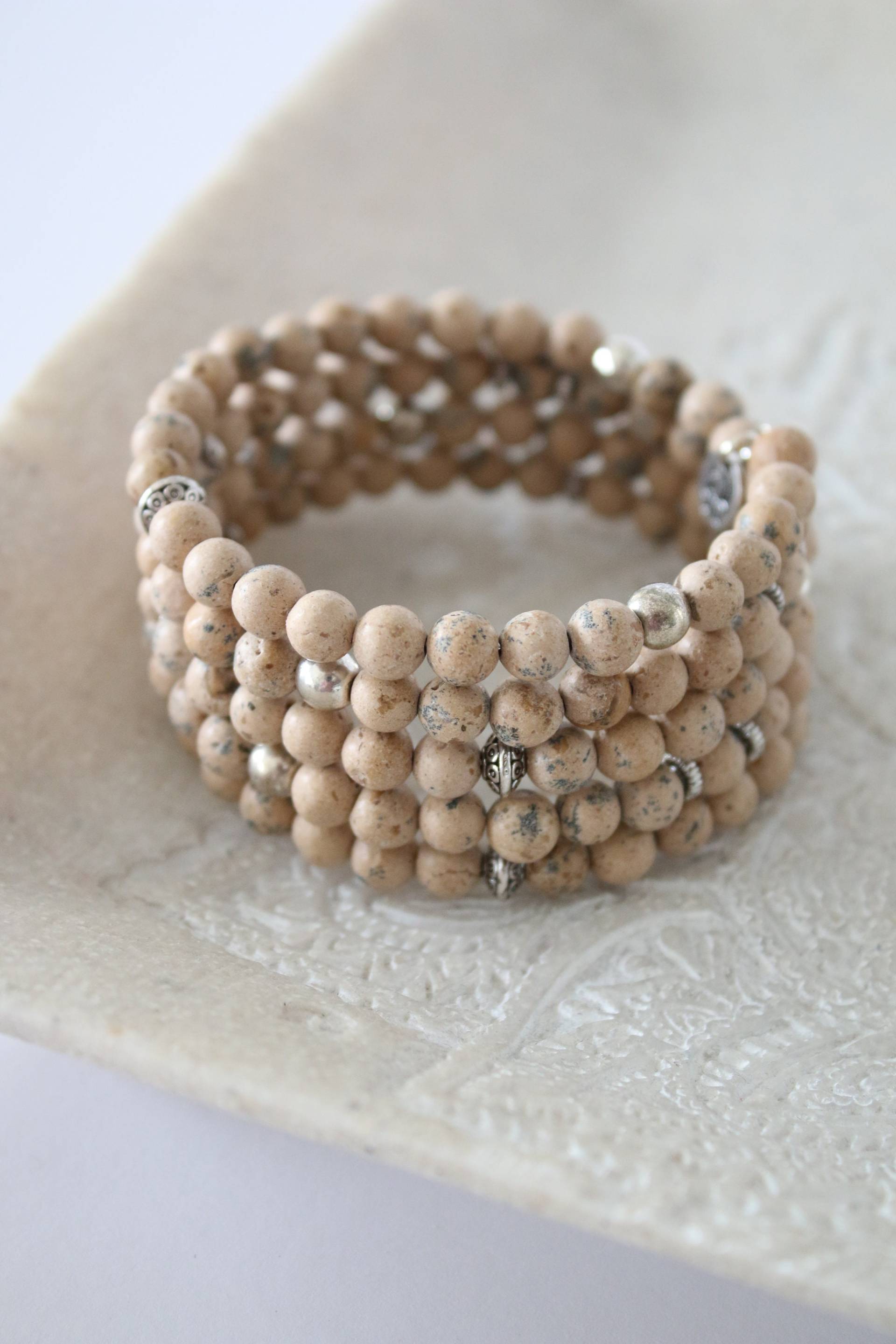 Danaya Wickelarmband Danaya Wickelarmband von CharmingBugBoutique