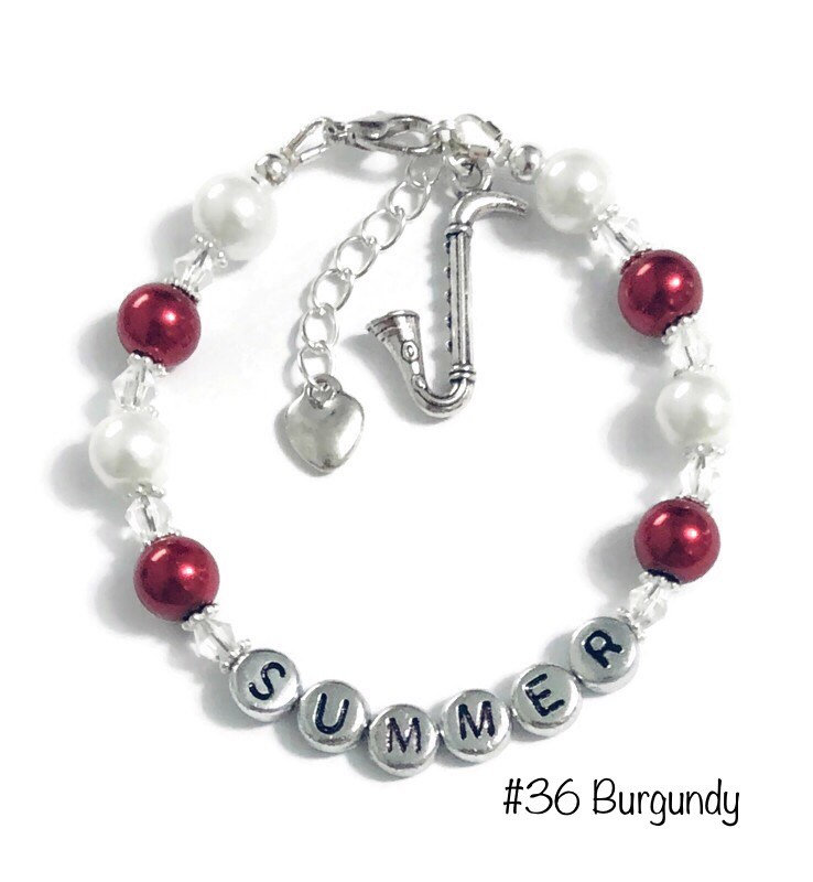 Personalisiertes Saxophone Charm Armband-Musikinstrument Armband-Saxophonist Schmuck-Recital Geschenk von CharmingDivaBoutique