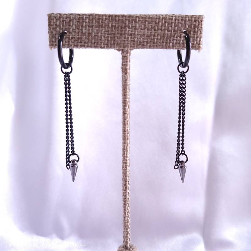 Bts Jungkook Black Spike Und Kettenohrring, Clip-On-Option Verfügbar, Hypoallergen Jk3 von CharmingLittleFox